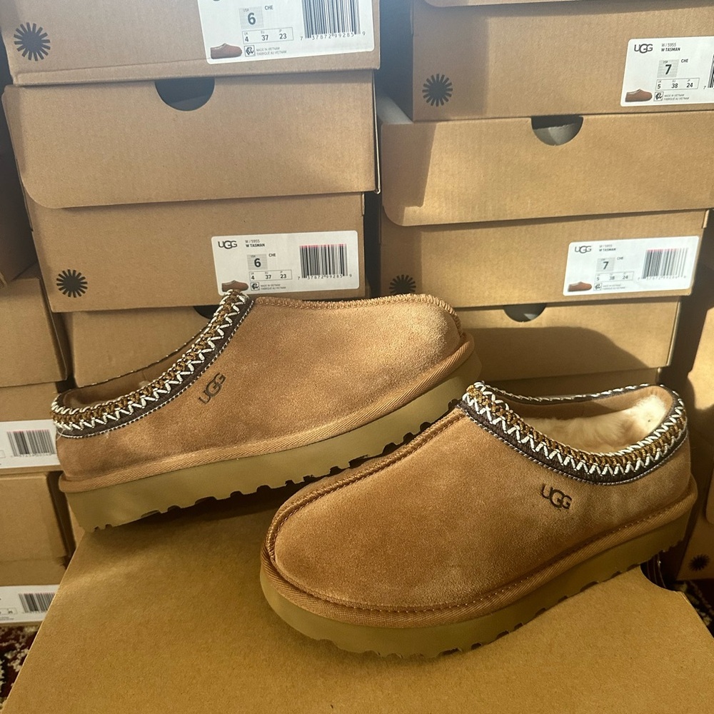 UGG womens tasman chestnut
